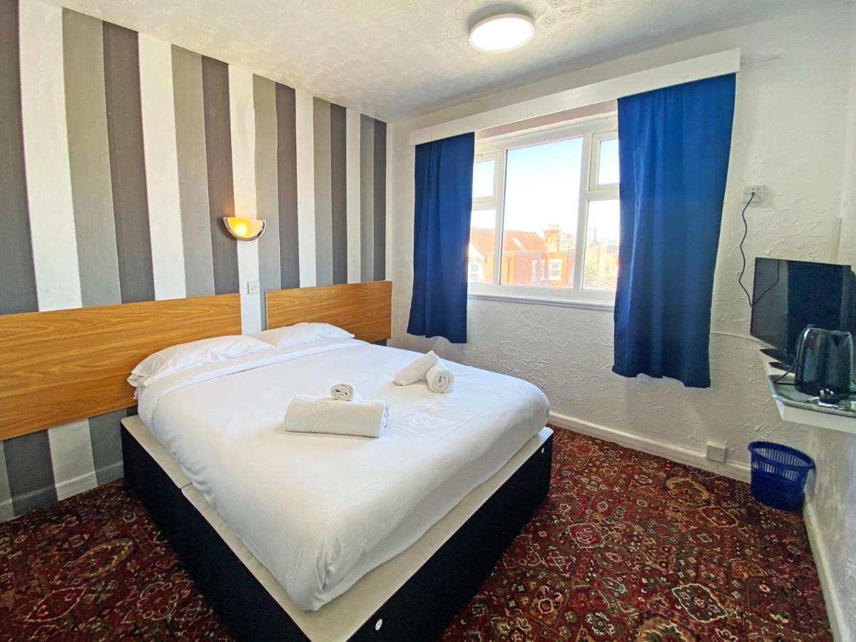 The J & S Hotel Blackpool Buitenkant foto